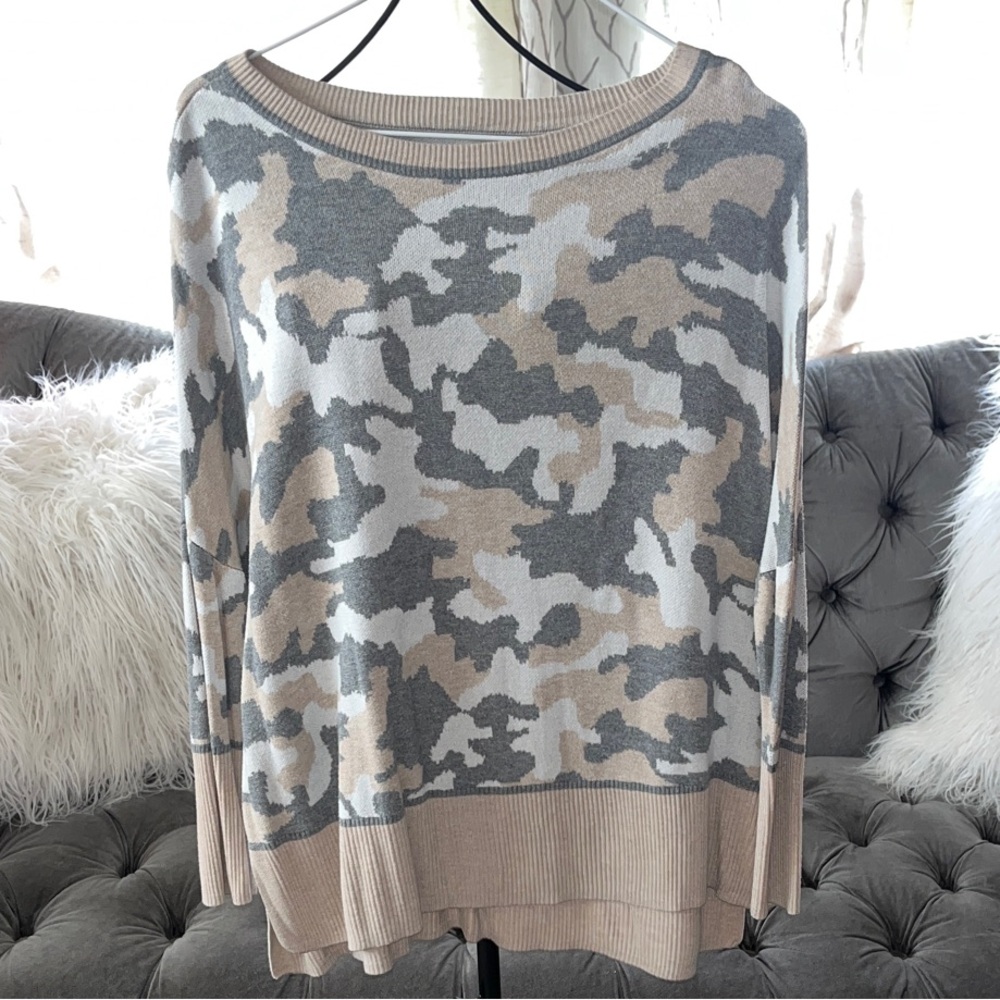 New Directions Gray and Tan Camouflage Sweater